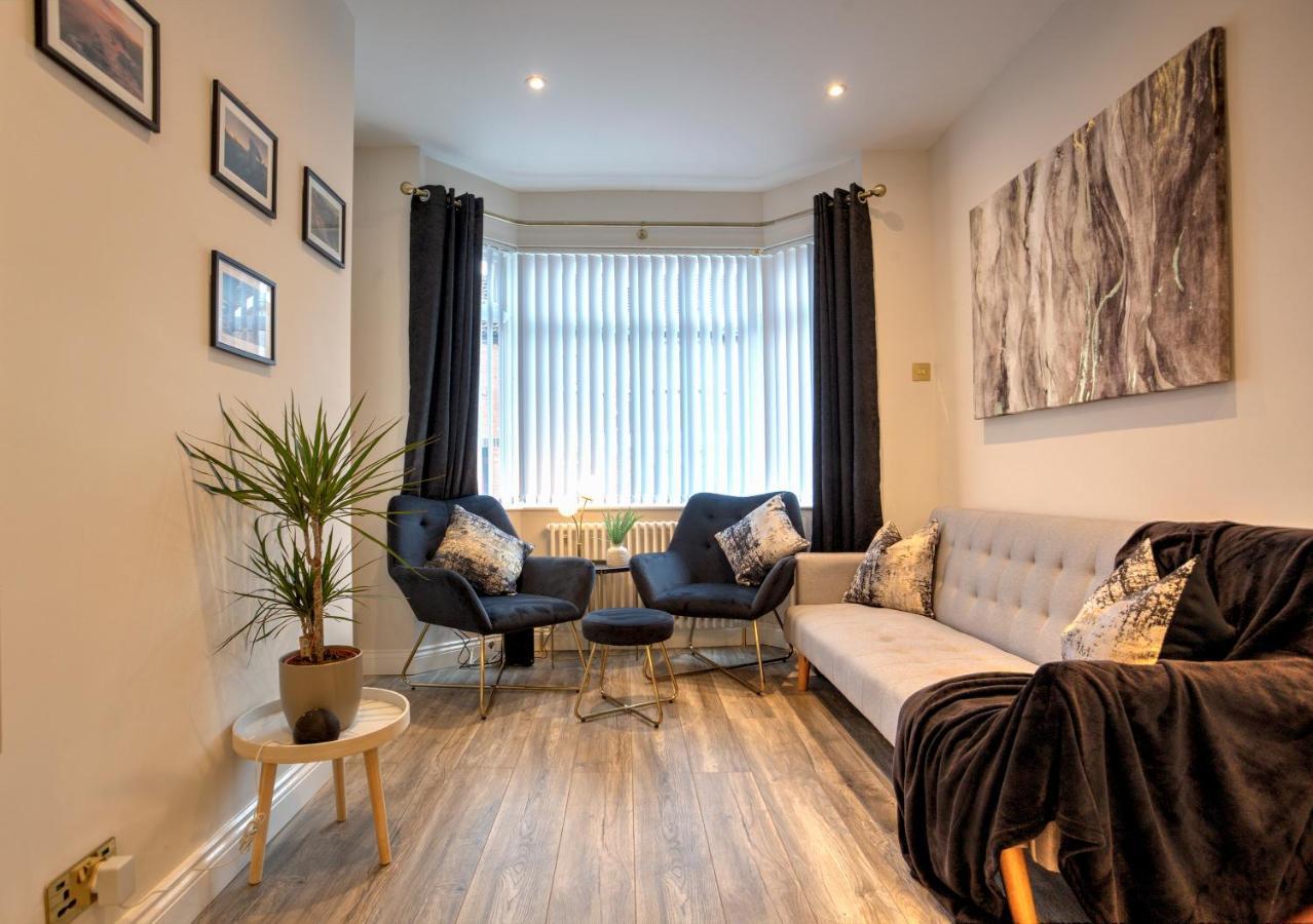 The Belfast Boutique Central Cozy Sleeps7 (Adults Only) מראה חיצוני תמונה