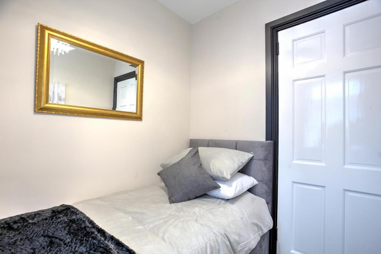 The Belfast Boutique Central Cozy Sleeps7 (Adults Only) מראה חיצוני תמונה