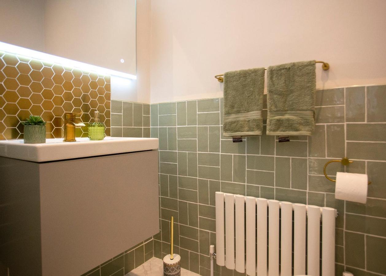 The Belfast Boutique Central Cozy Sleeps7 (Adults Only) מראה חיצוני תמונה